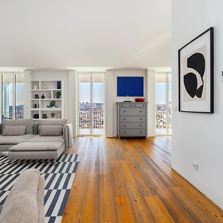 Whome Skyline Penthouse Luxury Living View, Ac & Elevator * Lisboa
