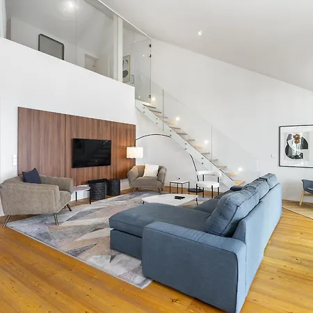 Whome Skyline Penthouse Luxury Living View, Ac & Elevator Apartment Lisbon