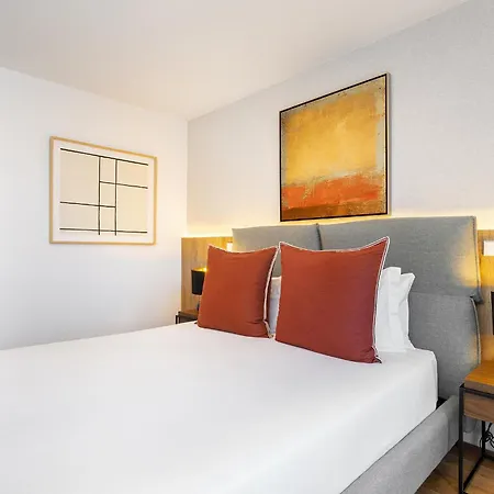 Whome Skyline Penthouse Luxury Living View, Ac & Elevator * Lisbon
