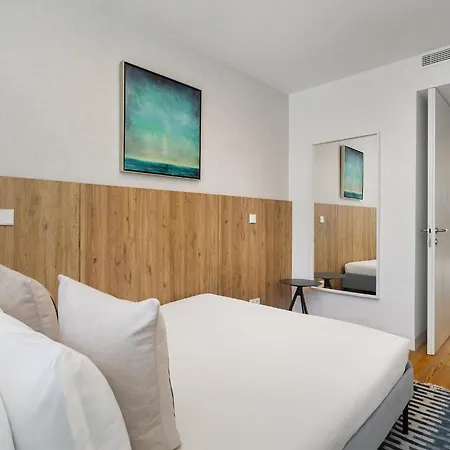 Whome Skyline Penthouse Luxury Living View, Ac & Elevator Lisbon