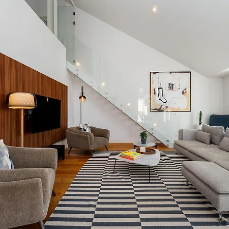 Whome Skyline Penthouse Luxury Living View, Ac & Elevator Apartment Lissabon