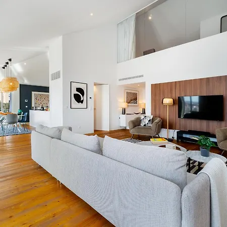 Apartment Whome Skyline Penthouse Luxury Living View, Ac & Elevator Lissabon