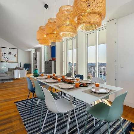 Whome Skyline Penthouse Luxury Living View, Ac & Elevator Lisboa